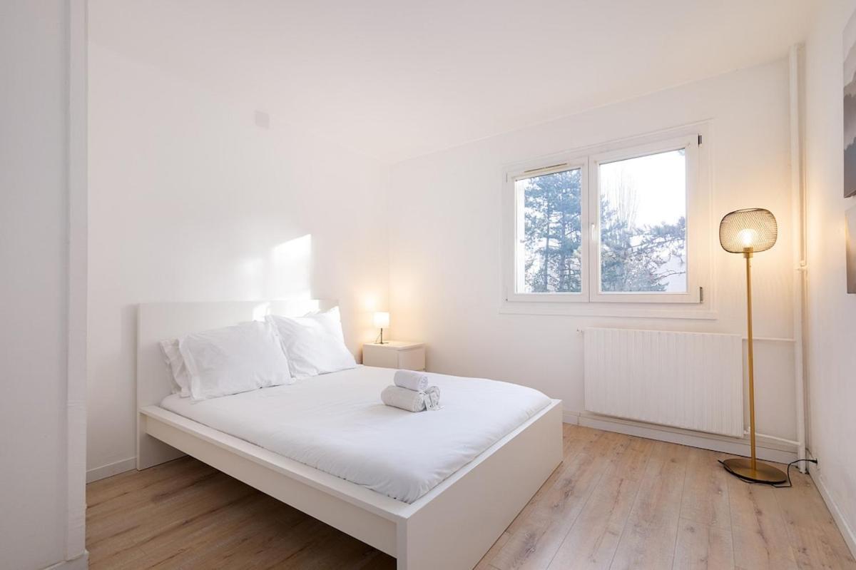 Appartement 4 Chambres ช็องปิญญี-โซร์-มาร์น ภายนอก รูปภาพ