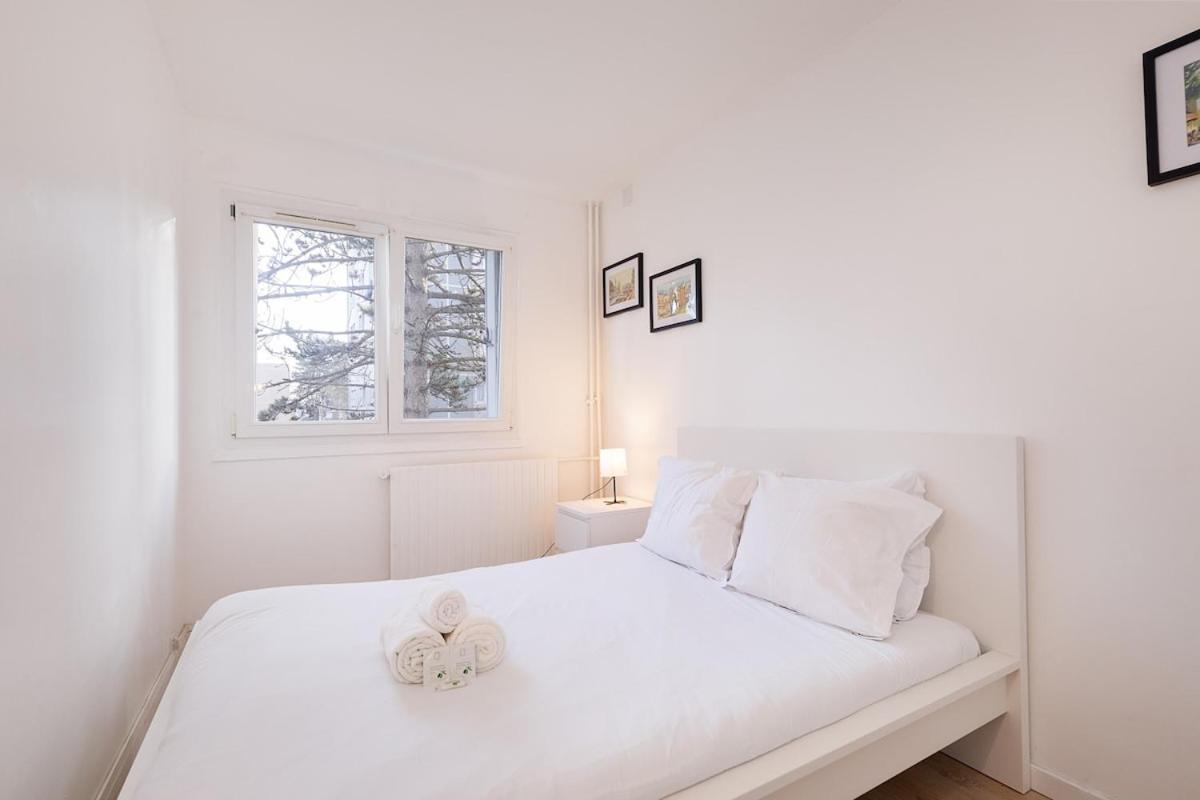 Appartement 4 Chambres ช็องปิญญี-โซร์-มาร์น ภายนอก รูปภาพ
